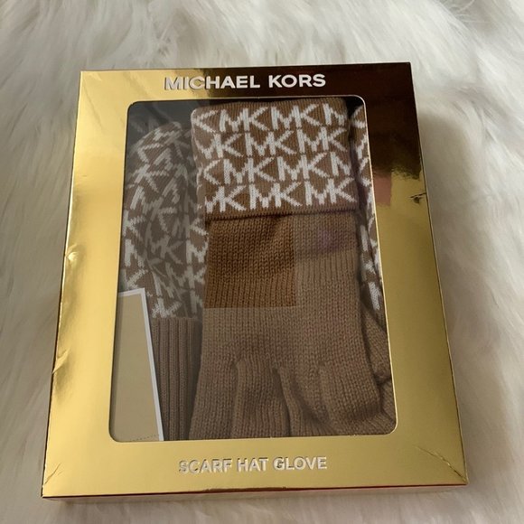 MICHAEL KORS Signature Logo Knit Scarf, Beanie Hat, Glove Set in Camel - Picture 1 of 3